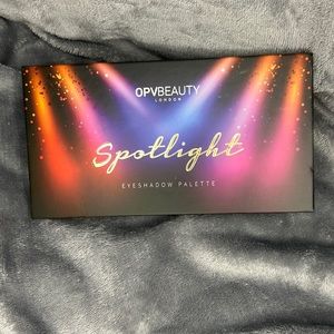 Spotlight eyeshadow palette